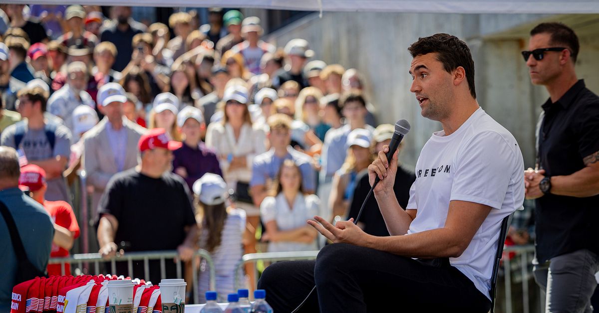 Högeraktivisten Charlie Kirk död – sköts under debatt i Utah