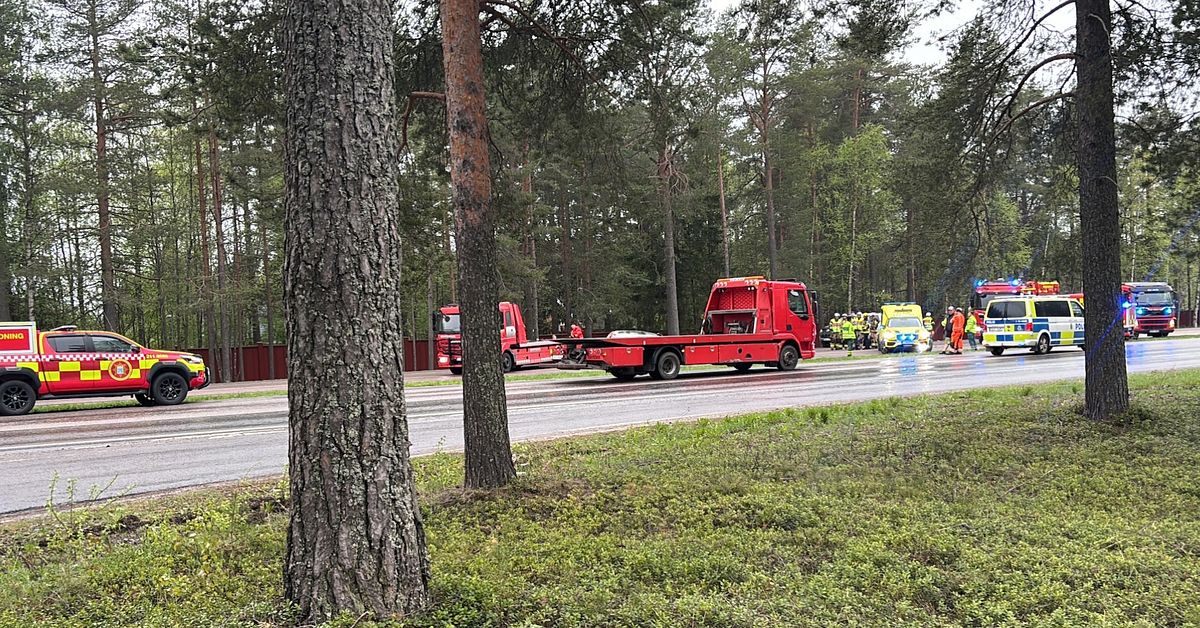 Tv&aring; allvarligt skadade efter frontalkrock i Lule&aring;