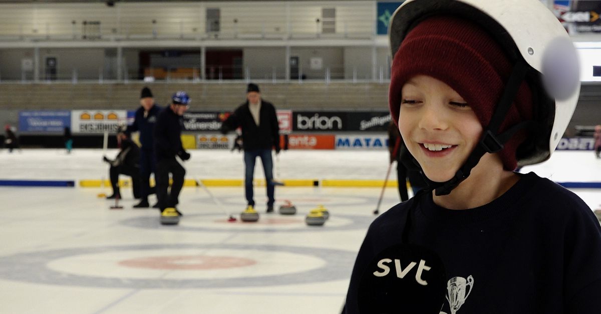 Efter OS-succ&eacute;n &ndash; h&auml;r testar barnen curling i V&auml;nersborg