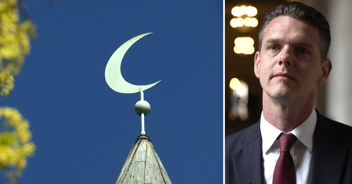 Moderaterna: ”Pausa nya moskéer i Stockholm”