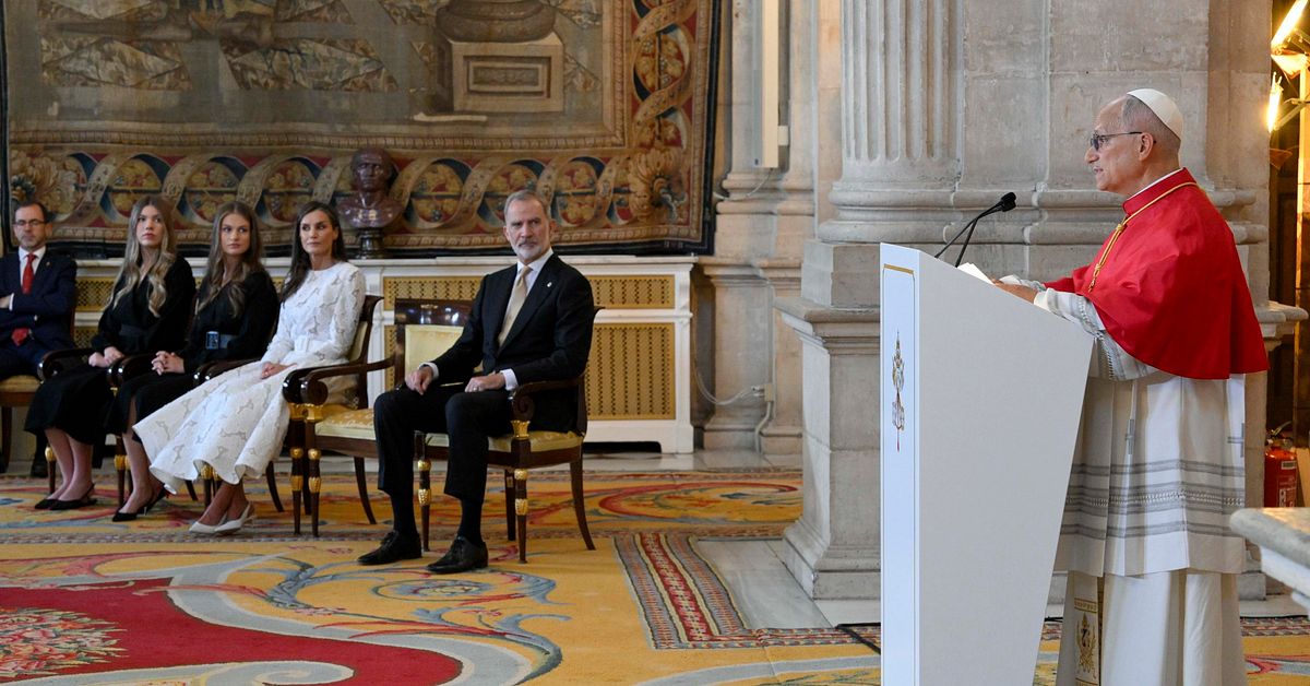 Påven i splittrat Spanien – uppmanar till minskad polarisering