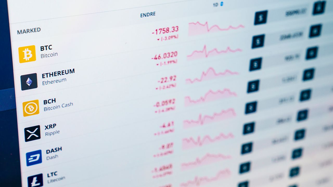 Kryptobörs blåst på 15 miljarder | SVT Nyheter