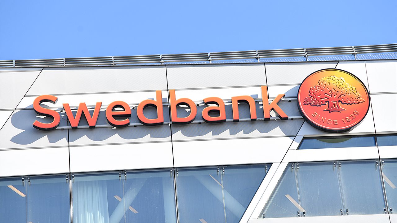 Finansinspektionen kartlägger Swedbanks it-incident | SVT Nyheter
