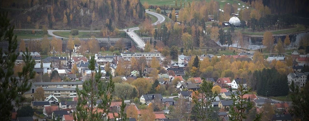 Drönarbild över Sollefteå sommartid.