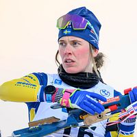 Elvira Öberg sköt bort pallplatsen med sina två sista skott i stående.