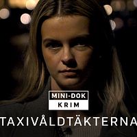 ung tjej som tittar in i kameran,