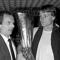 Se de ikoniska bilderna från IFK Göteborgs finalvinst i Uefacupfinalen 1982.