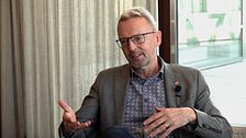 Henrik Frindberg, miljödirektör i Helsingborg intervjuas om klimatplanen.