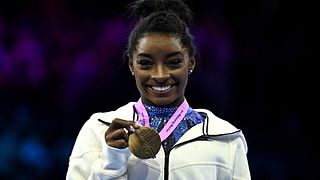 Simone Biles fristående program