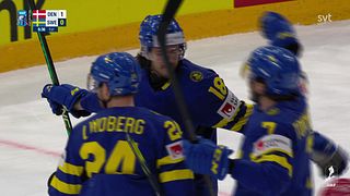 Här trycker Everberg in Sveriges första mot Danmark