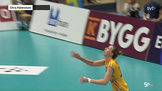 Matchbollen när Sverige går upp till 2-0 i set