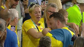 Firar på läktaren – förbundskapten Bergqvist i tårar