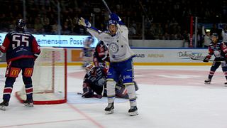 Här sätter Max Veronneau 2–0 för Leksand