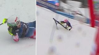 Här gör hon en kullerbytta in i mål