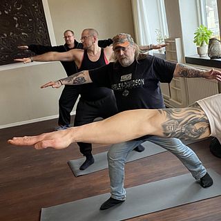 Här finner de lugn genom ”Prison yoga”: ”Ett sätt att möta jobbiga tankar”