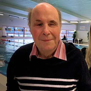 Mikael hittades livlös i Strandbadet i Karlskoga – räddades av Ronja