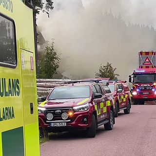 Stor räddningsinsats i Sälen – villa brinner