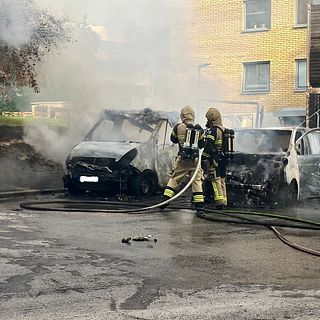 Kraftig brand i fordon i Hudiksvall