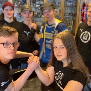 ”Nu ska vi träna jättehårt, sen vila” – se hur eleverna vid Armbrytargymnasiet i Storuman förbereder sig för EM.