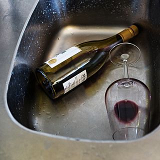 ”Har man varit beroende av alkohol kan man aldrig mer dricka”