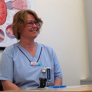 Marias sjukskrivning skulle kunnat undvikas med regler om arbetsanpassning