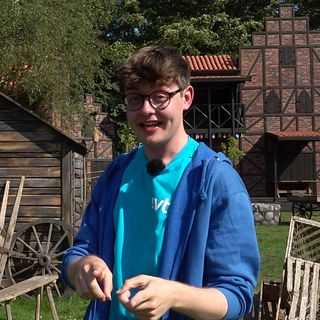 Adrian från Varberg blir ny programledare i Sommarlov
