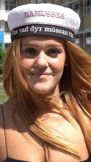 Karlskrona: Udda protest mot dyra studentmössor