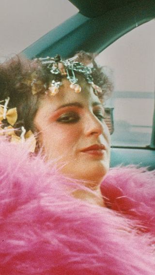 NAN GOLDIN: FOTOGRAFENS KAMP MOT LÄKEMEDELSJÄTTEN