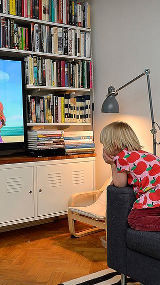 Barn och skärmtid: Är det skillnad att titta på tv gemensamt och att använda padda?