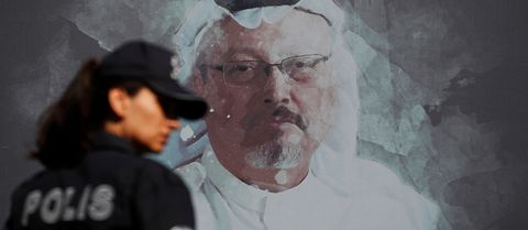 Bild på en målning som föreställer journalisten Jamal Khashoggi. Arkivbild.