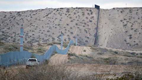 Trumps mur kan kosta 190 miljarder | SVT Nyheter