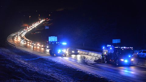 Olycka på E4 orsakade köer utanför Norrköping | SVT Nyheter