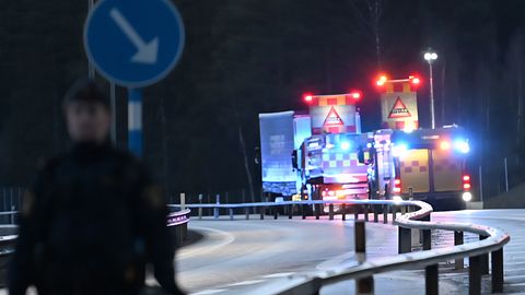 Barn och flera vuxna till sjukhus efter olycka på väg 56 utanför  Katrineholm | SVT Nyheter