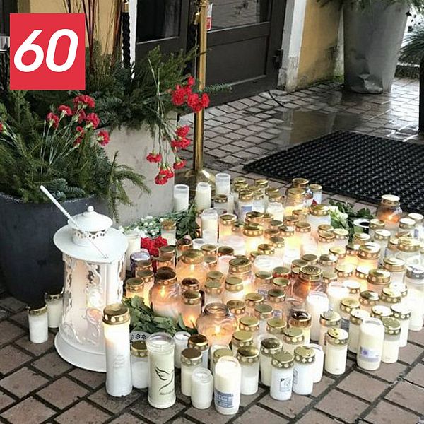 Ena delen av bilden föreställer en stor samling med ljus, andra delen är ett porträtt av Kjäll Gustafsson som mördades i Gislaved.