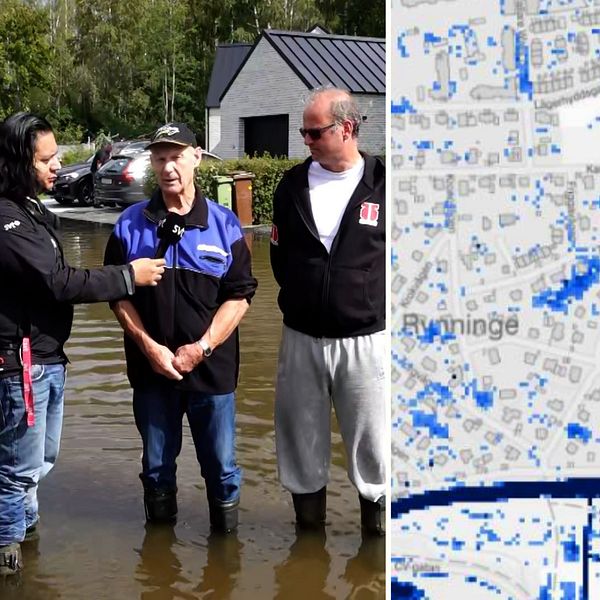 Två män blir intervjuade i vattenmassor av en reporter. Alla tre har gummistövlar. Till höger syns en bild på ett översvämmat område i form av en karta.