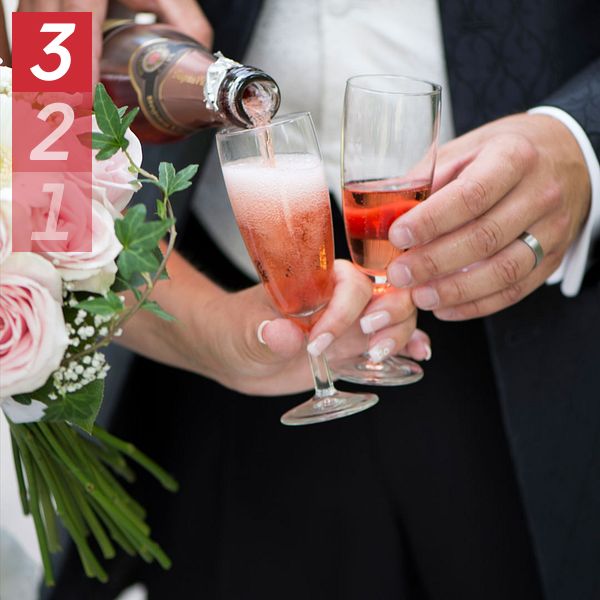 Delad bild. Till vänster hälls champagne upp vid ett bröllop, till höger en kvinna i kavaj.