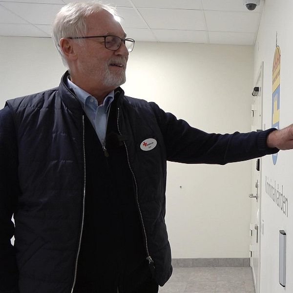 Lars Eliasson från Röda korset på häktet i Östersund
