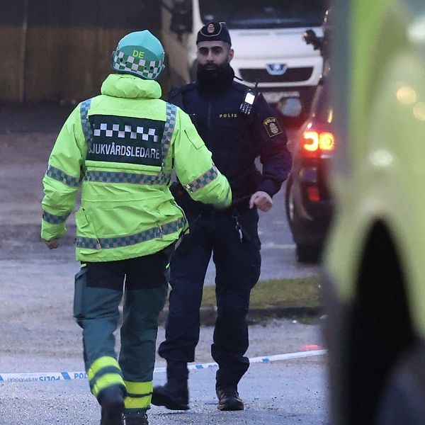 Den man som sköts till döds i Husby är enligt uppgift farbror till gängtoppen Rawa Majid
