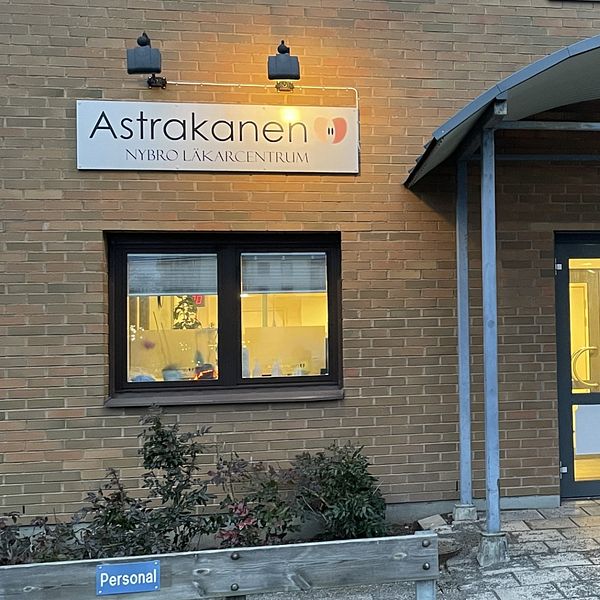En exteriör bild på hälsocentralen Astrakanen i Nybro