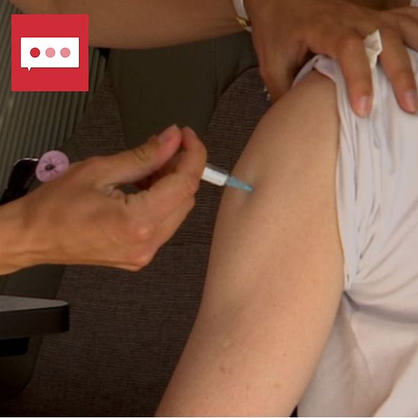 En arm som vaccineras och en bild på en fästing i ett provrör.