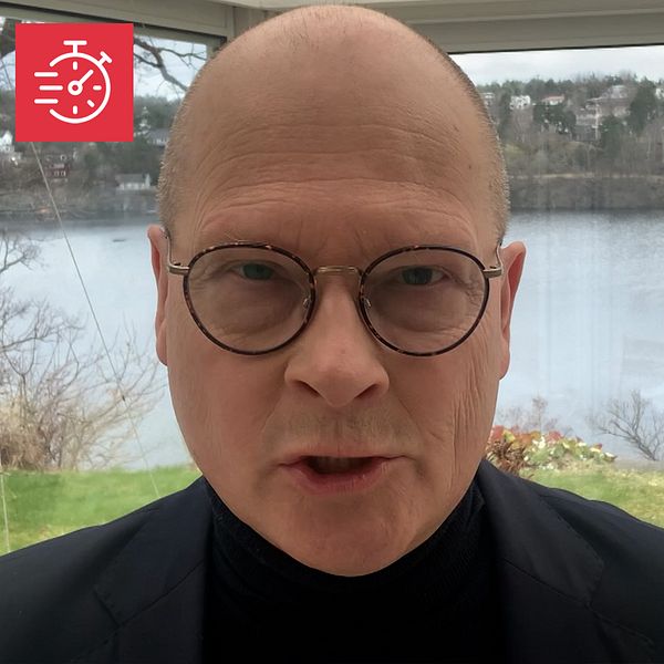 SVT:s inrikespolitiska kommentator Mats Knutson och en Euromynt.