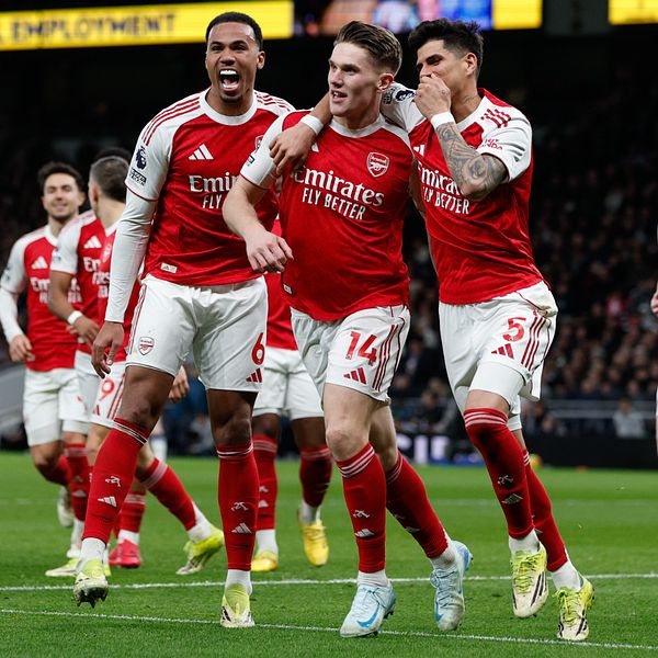 Fotboll: Därför är Arsenal utskällda – trots Premier League-titeln ...