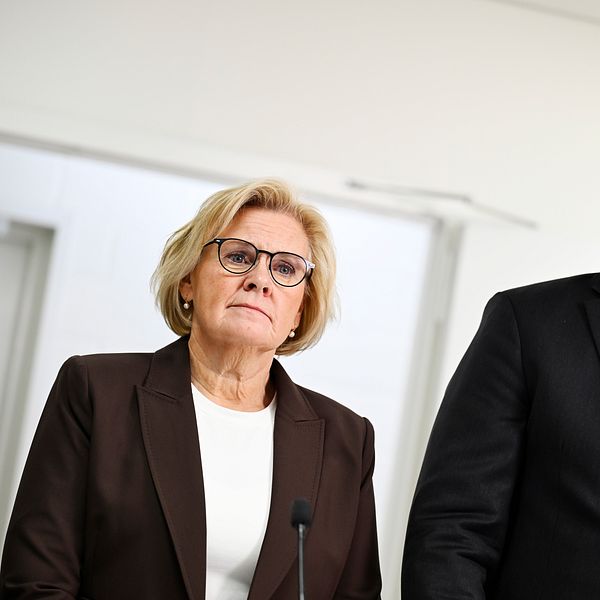 Rikspolischef Petra Lundh och justitieminister Gunnar Strömmer.
