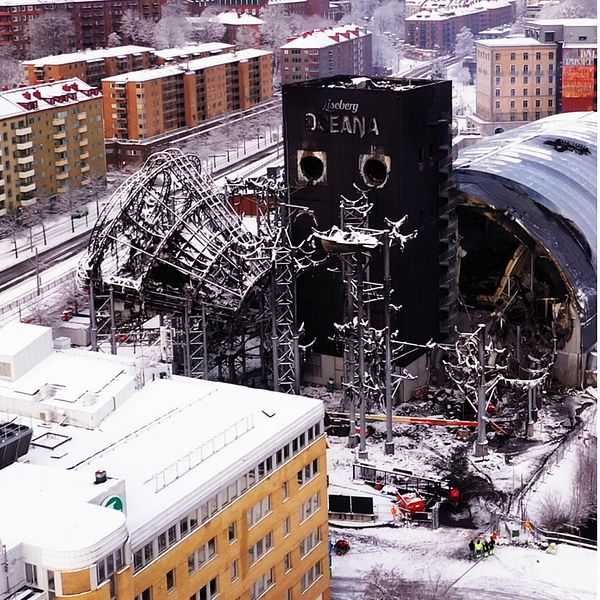 Oceana före och efter branden