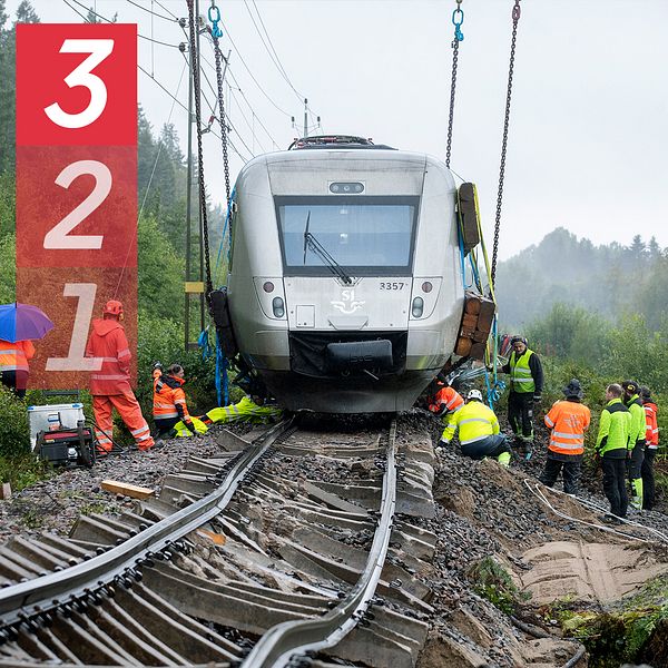 Ett urspårat tåg och en man på Stockholms centralstation