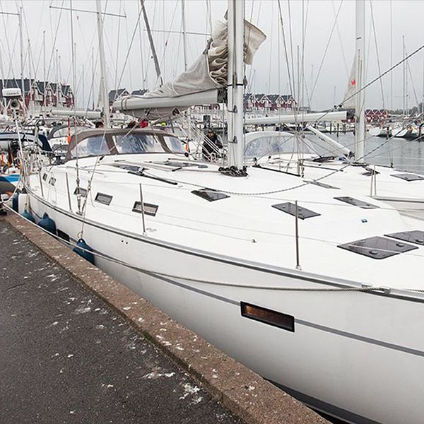 Hör hamnchefen Peter Jörgensen berätta om dagen när segelbåten Andromeda lade till i Sandhamn.