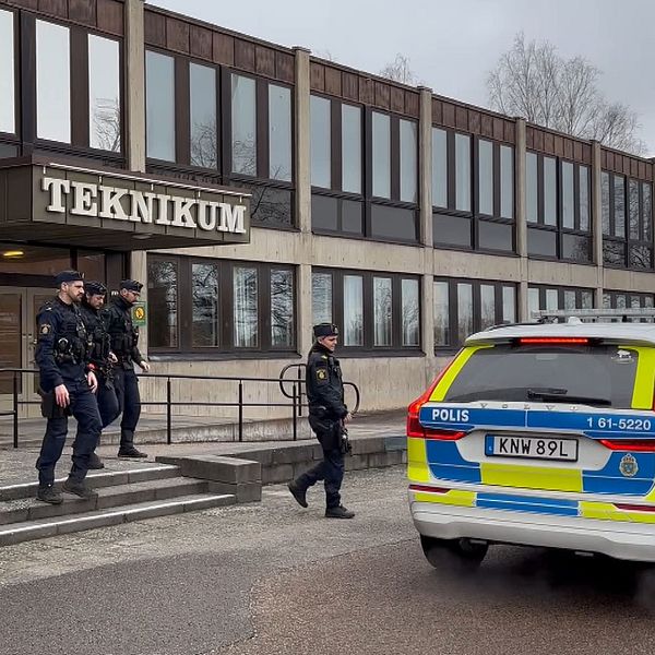 Delad bild. Vänster: Polis utanför Teknikum. Höger: En person syns, ansikte suddat.
