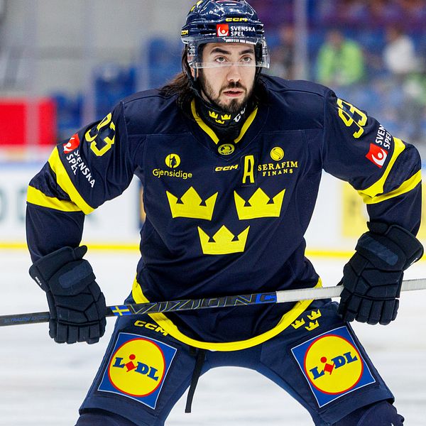 Sam Hallam har tagit ut VM-truppen