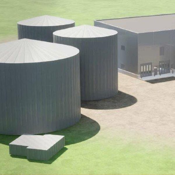 Torbjörn Stark, vd på Biogas Jämtland-Härjedalen AB, står på gräfsåsens avfallsanläggning där den nya biogasanläggningen ska byggas.