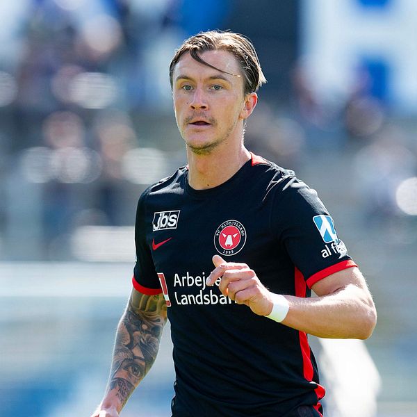 Kristoffer Olsson och Midtjyllands supporterordförande.